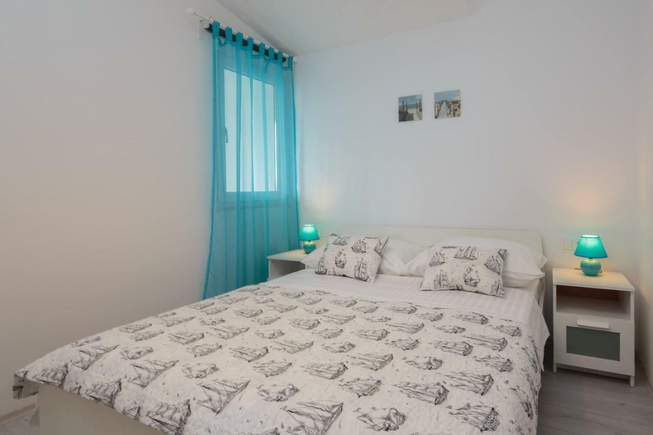 Apartmani Ujakovic Kastela Ngoại thất bức ảnh